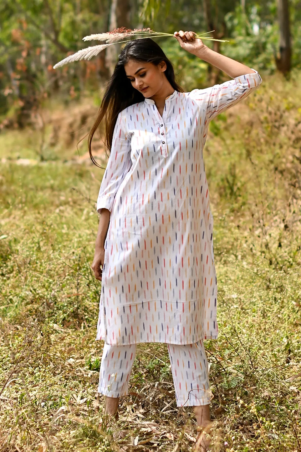 Jasmine White Handloom Ikat Kurta and Pants - Set
