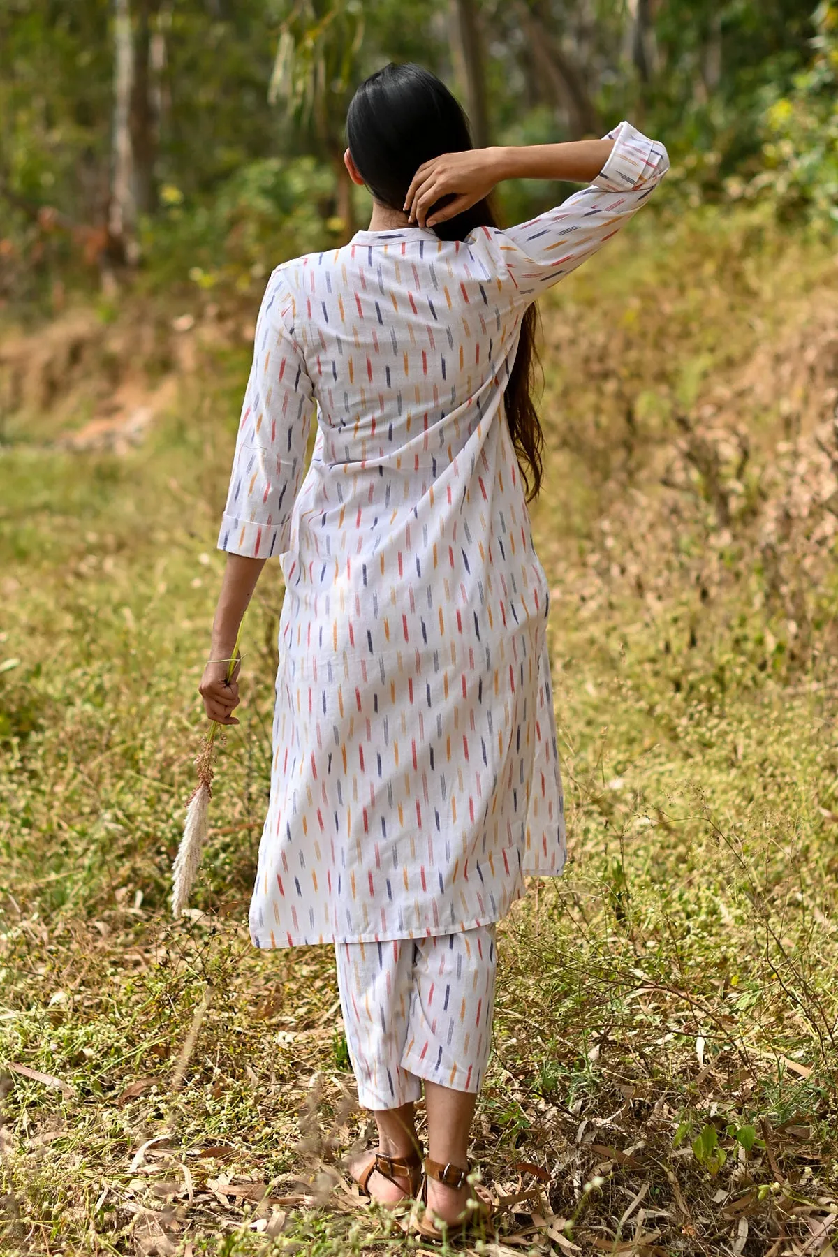 Jasmine White Handloom Ikat Kurta and Pants - Set
