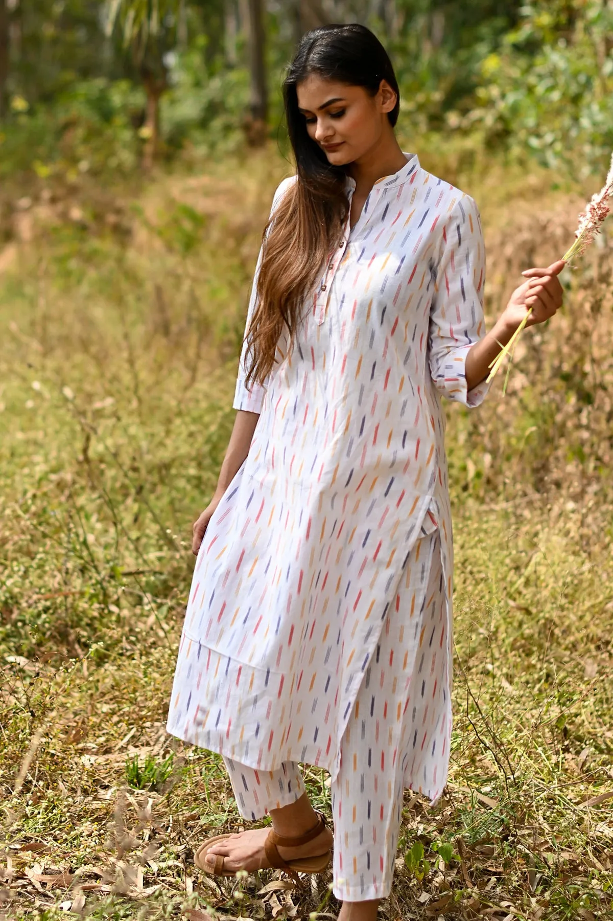 Jasmine White Handloom Ikat Kurta and Pants - Set