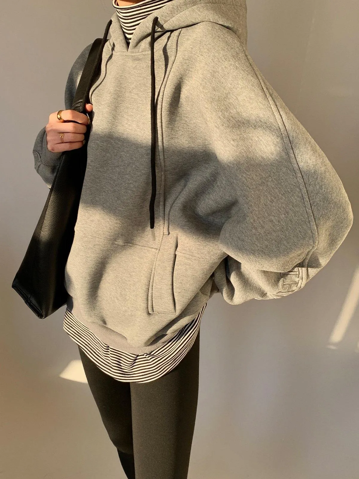 Letter Logo Loose Hoodie - Grey