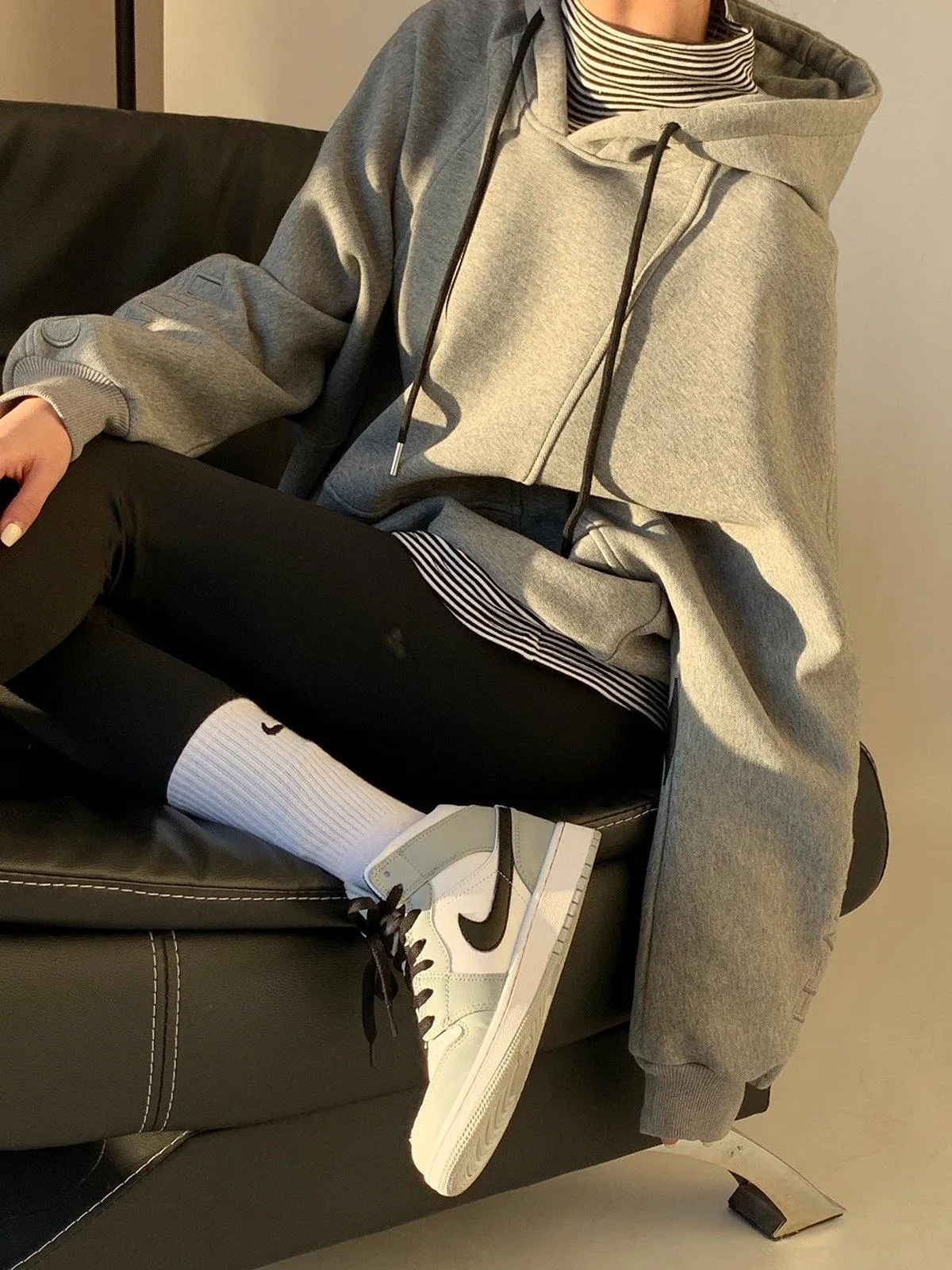 Letter Logo Loose Hoodie - Grey