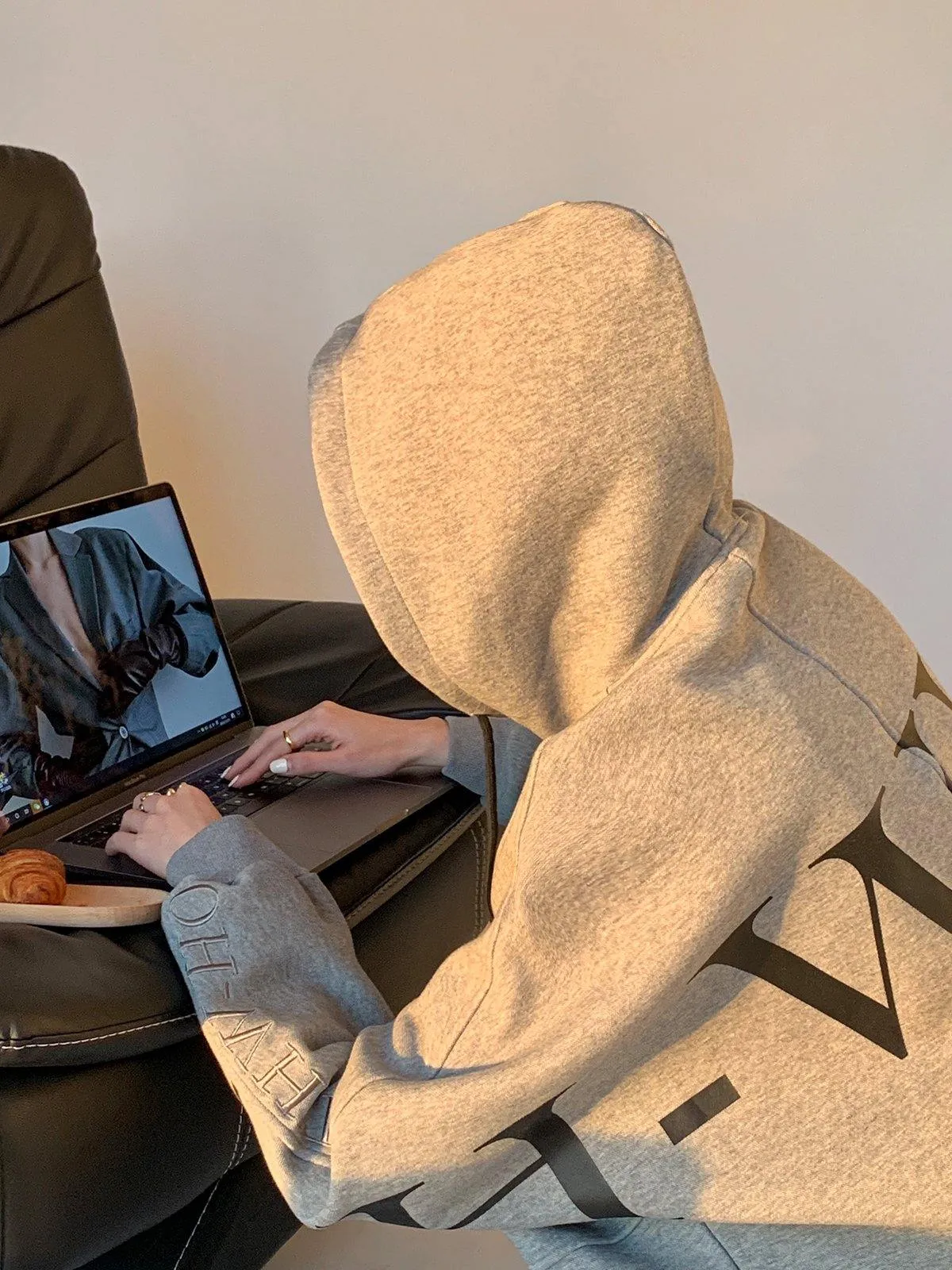 Letter Logo Loose Hoodie - Grey