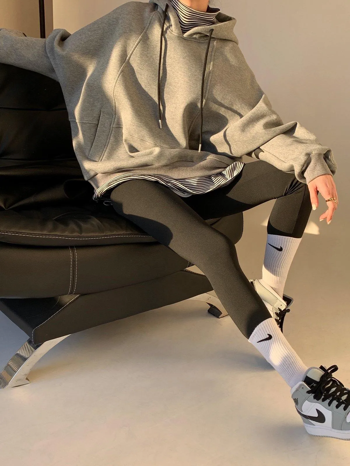 Letter Logo Loose Hoodie - Grey