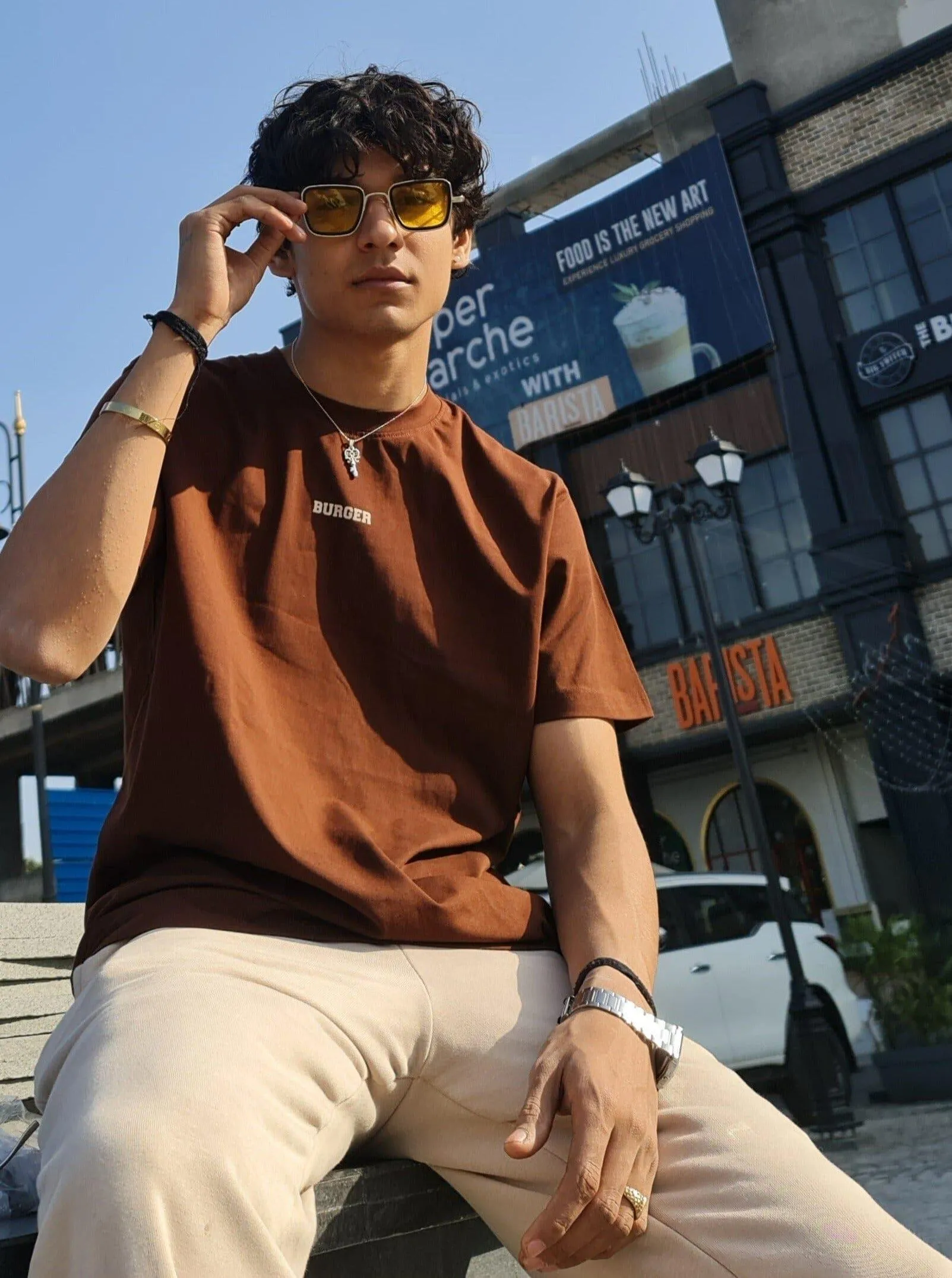 Minimal Burger Logo : Round Neck Regular Tee For Men