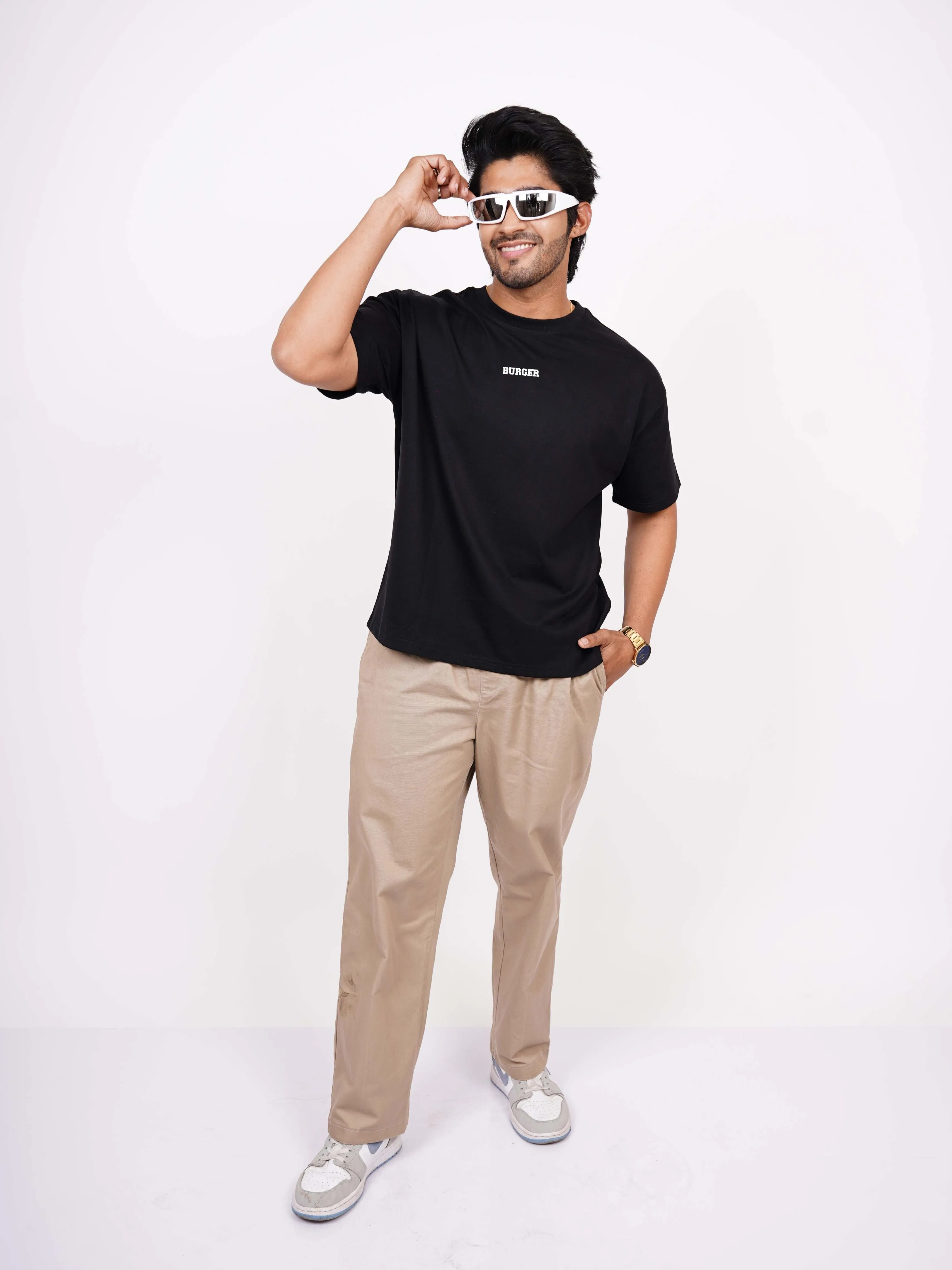 Minimal Burger Logo : Round Neck Regular Tee For Men
